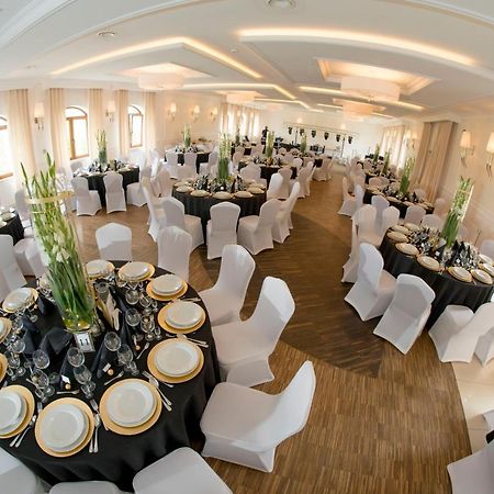 Potocki Dwor Hotell Jędrzejów Eksteriør bilde